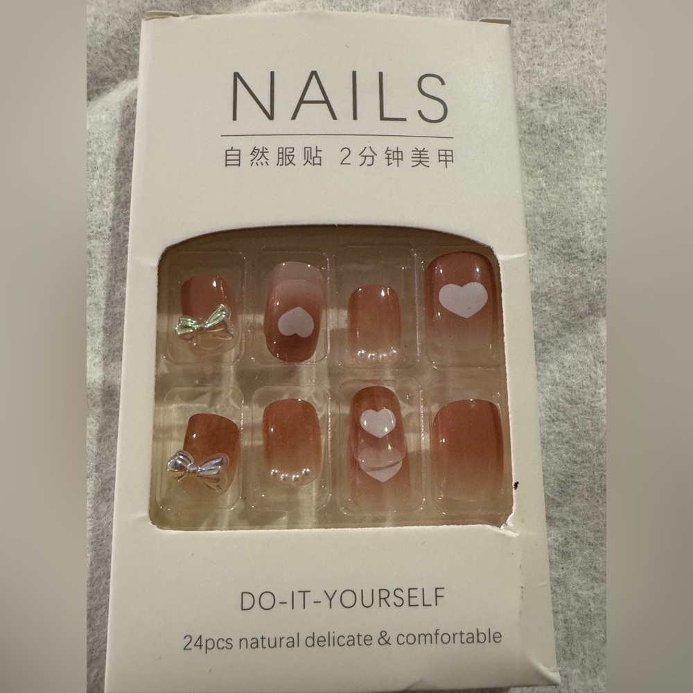 Press on nail